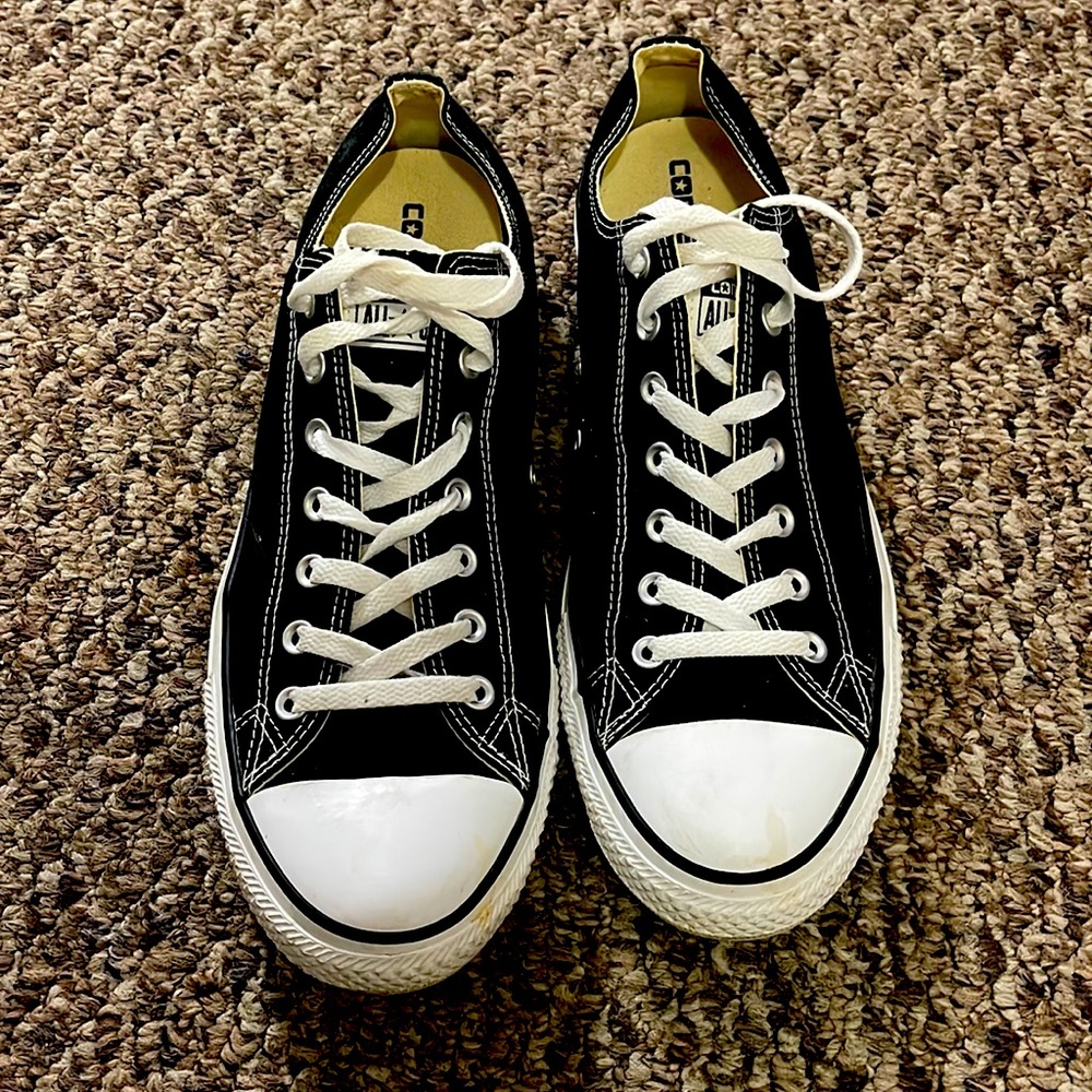Black/White Converse